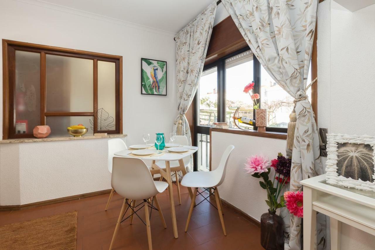 2 Comfy Bright Flats With Netflix Appartamento OOporto Esterno foto