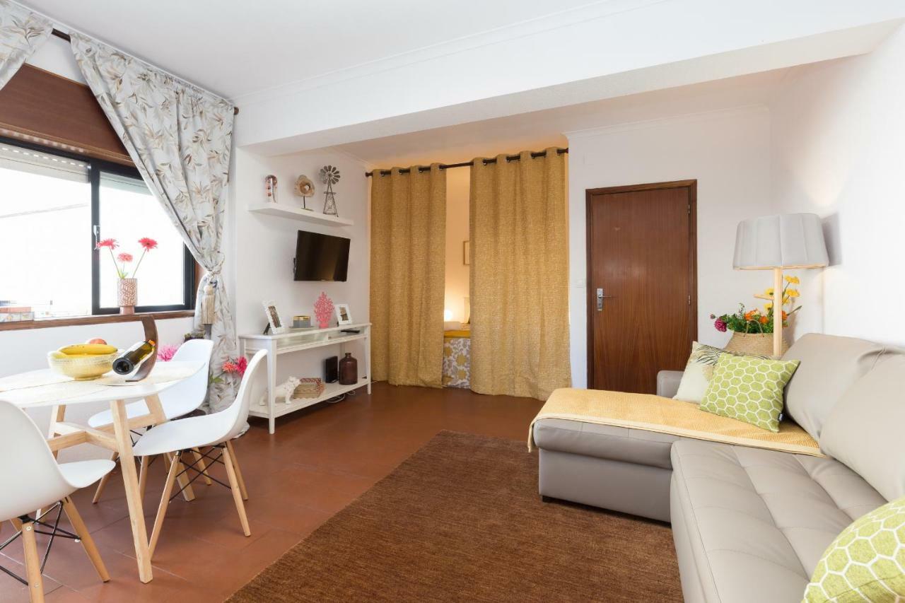 2 Comfy Bright Flats With Netflix Appartamento OOporto Esterno foto
