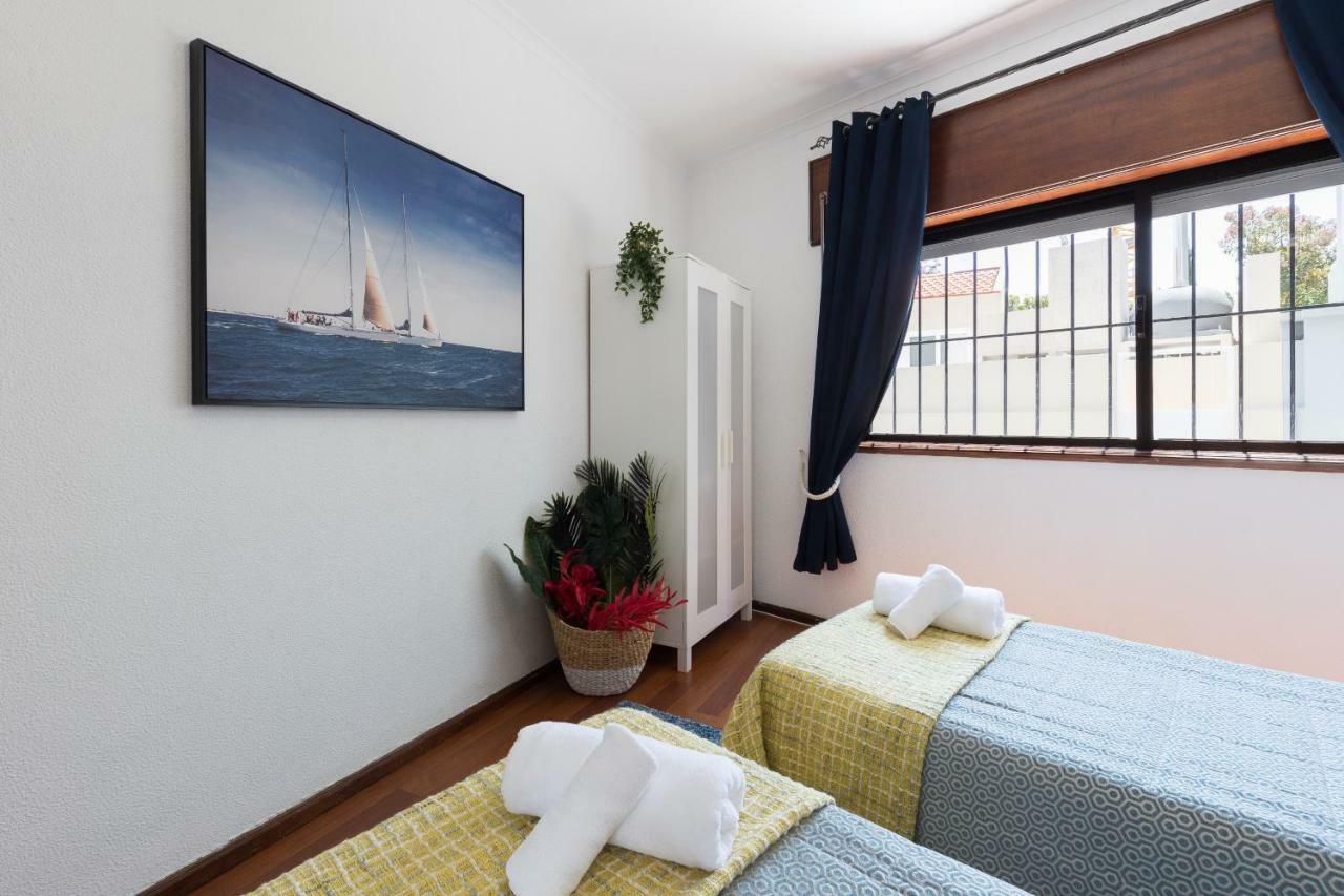 2 Comfy Bright Flats With Netflix Appartamento OOporto Esterno foto