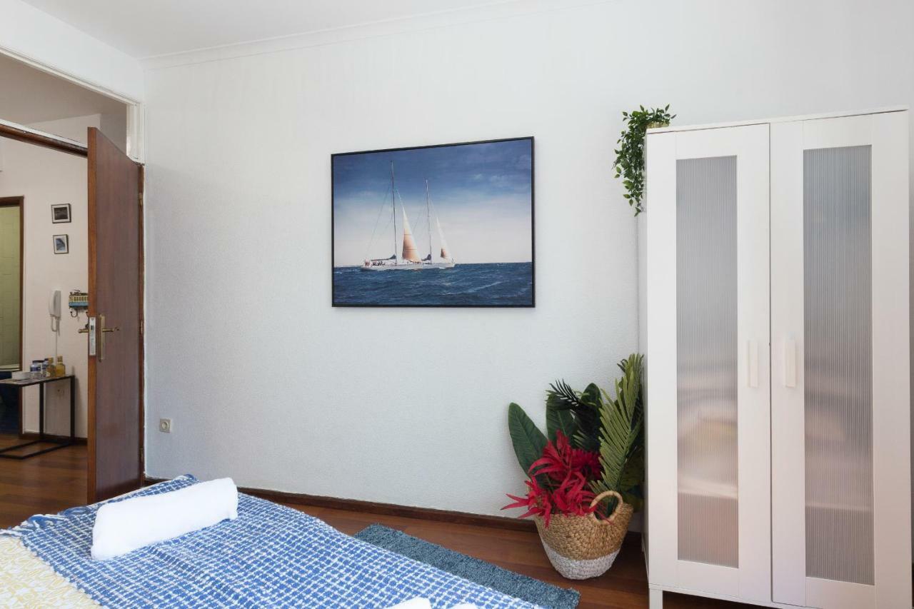 2 Comfy Bright Flats With Netflix Appartamento OOporto Esterno foto