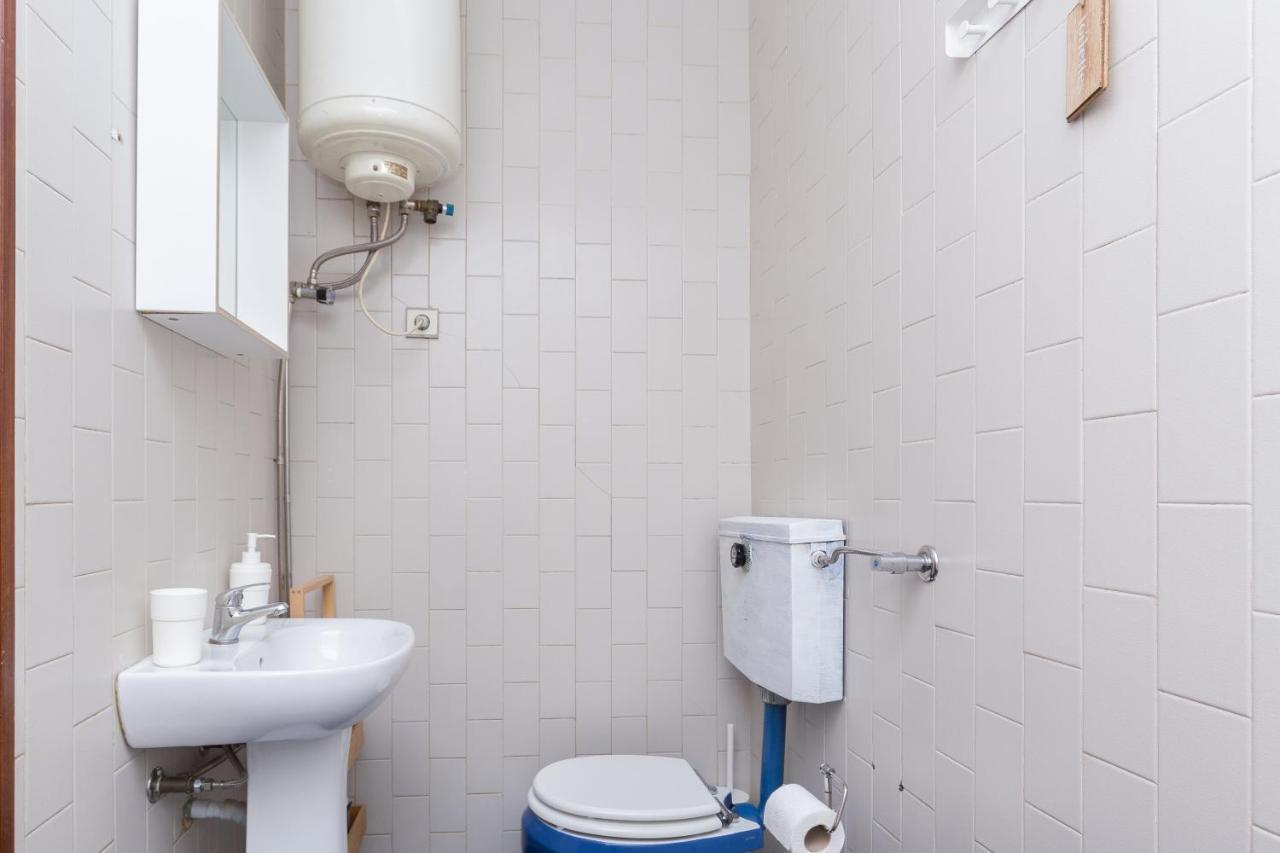2 Comfy Bright Flats With Netflix Appartamento OOporto Esterno foto